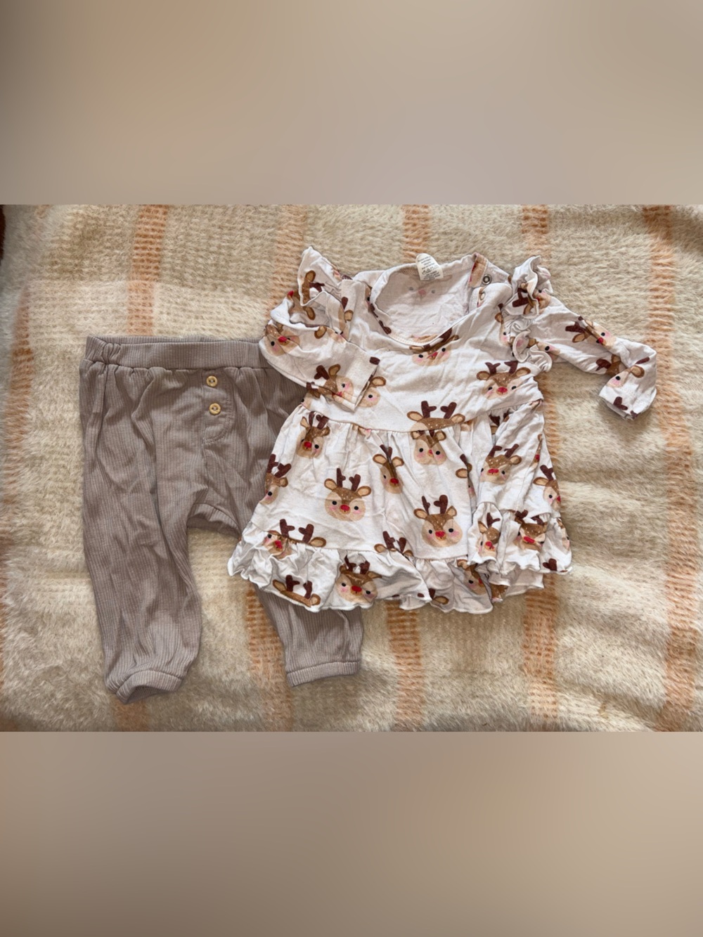 3-6m Reindeer Print Ruffle Top and Taupe Ribbed Pants Set